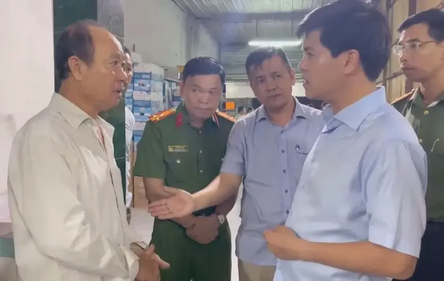 Hơn 5 giờ truy bắt nghi phạm sát hại chủ tiệm tạp hoá ở Đồng Nai - 2
