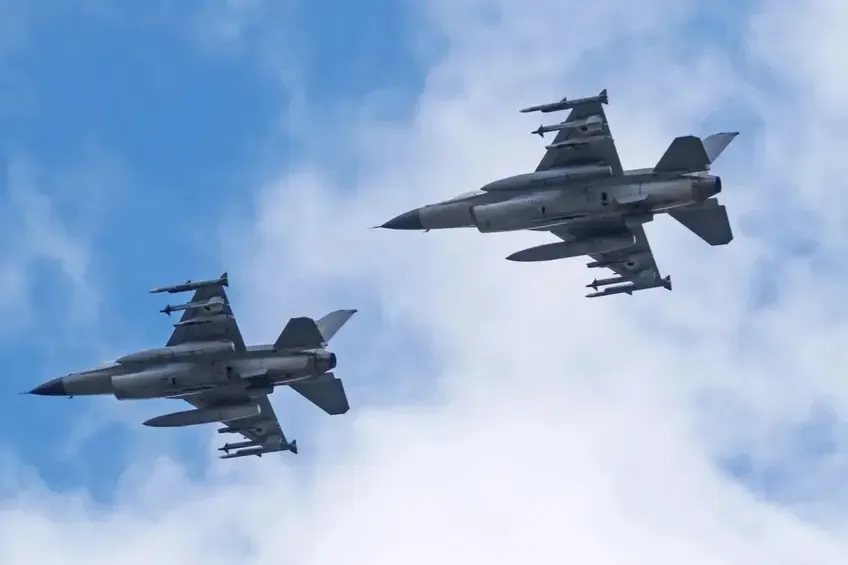 Ukraine Đối Mặt Khó Khăn Với Việc Mất Tiêm Kích F-16, Zelensky Kêu Gọi Hỗ Trợ Khẩn Cấp