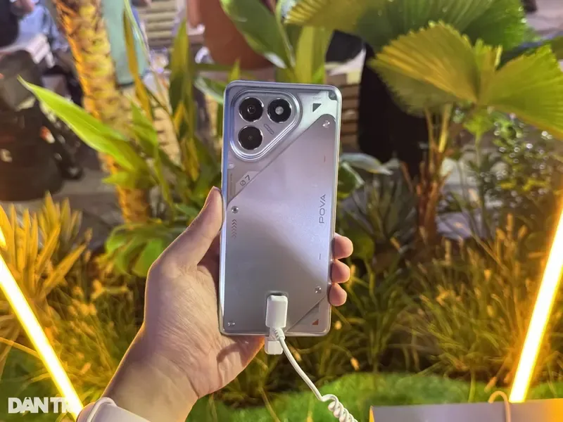 Tecno Pova 7