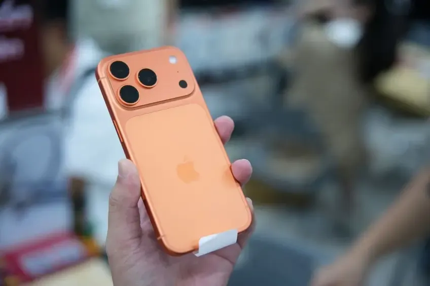 Giá iPhone 17 Pro Max vẫn leo thang do tình trạng khan hiếm